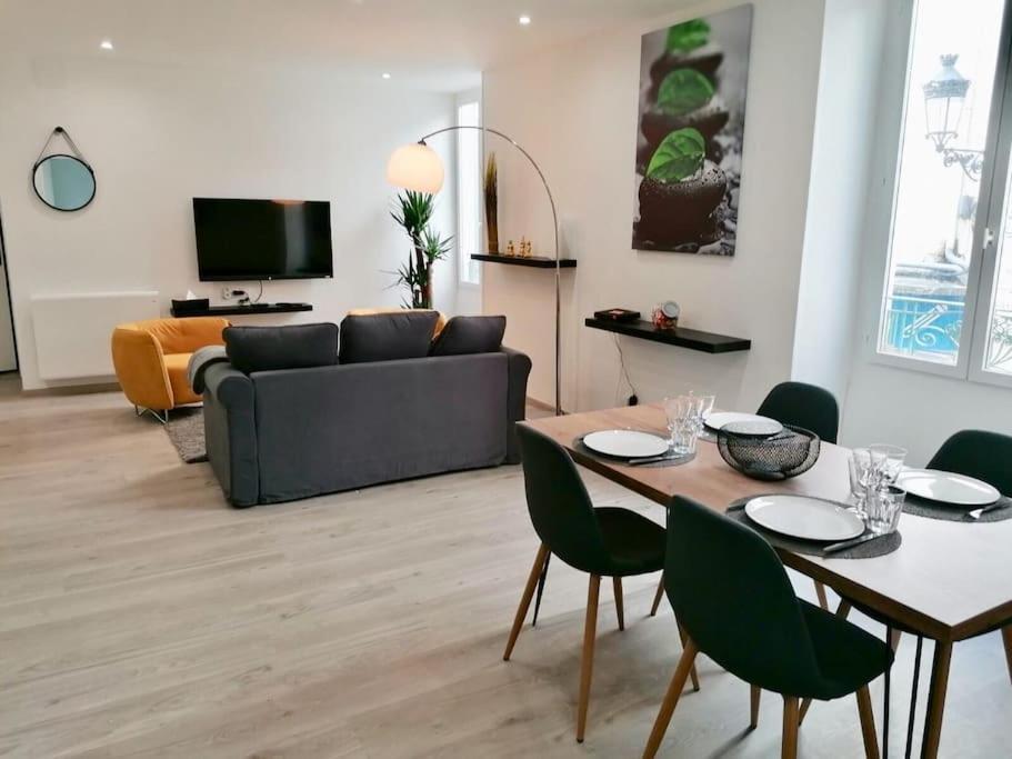 L'Harmonie 72m² - 2 chambres - 2 sdb - Hyper centre Lourdes Exterior foto